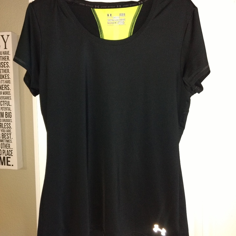 Under Armour T-shirt